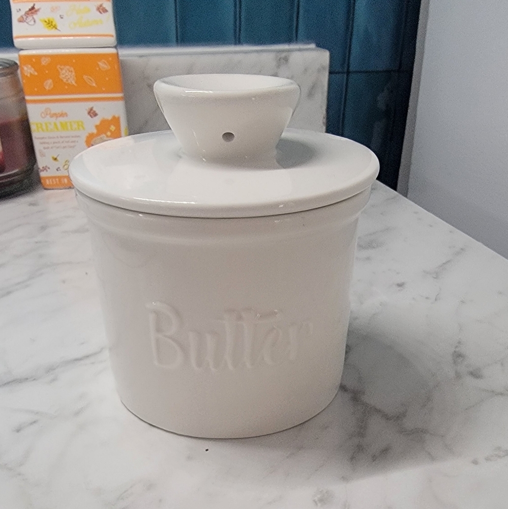 Classic White Butter Keeper